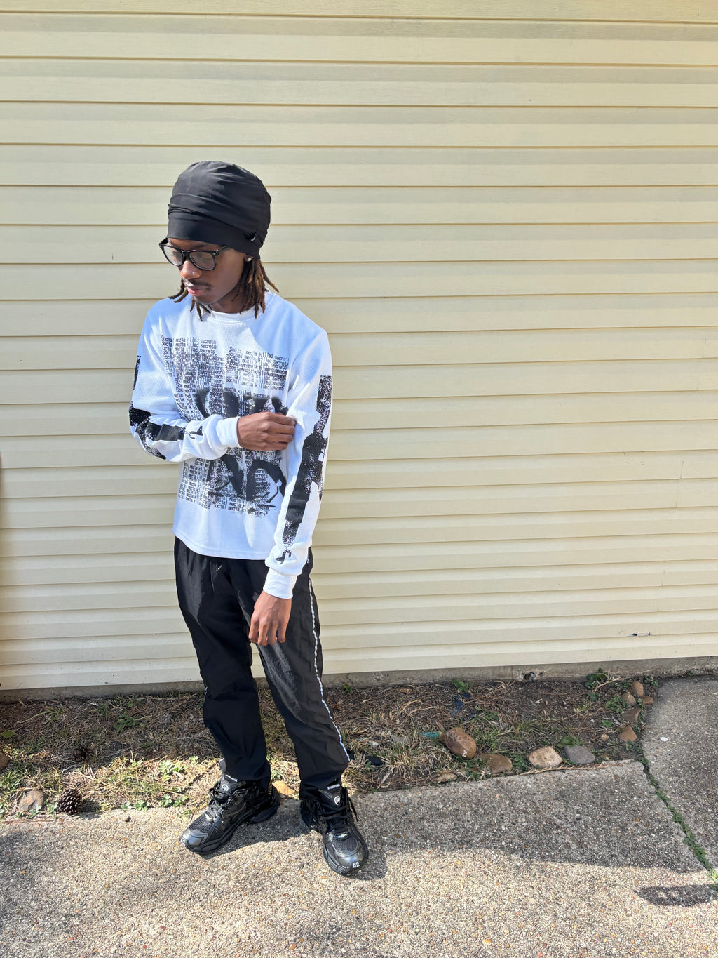 WHITE SOCIAL MEDIA THERMAL TEE